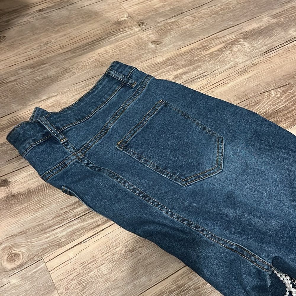 Jeans - Picture 3 of 3